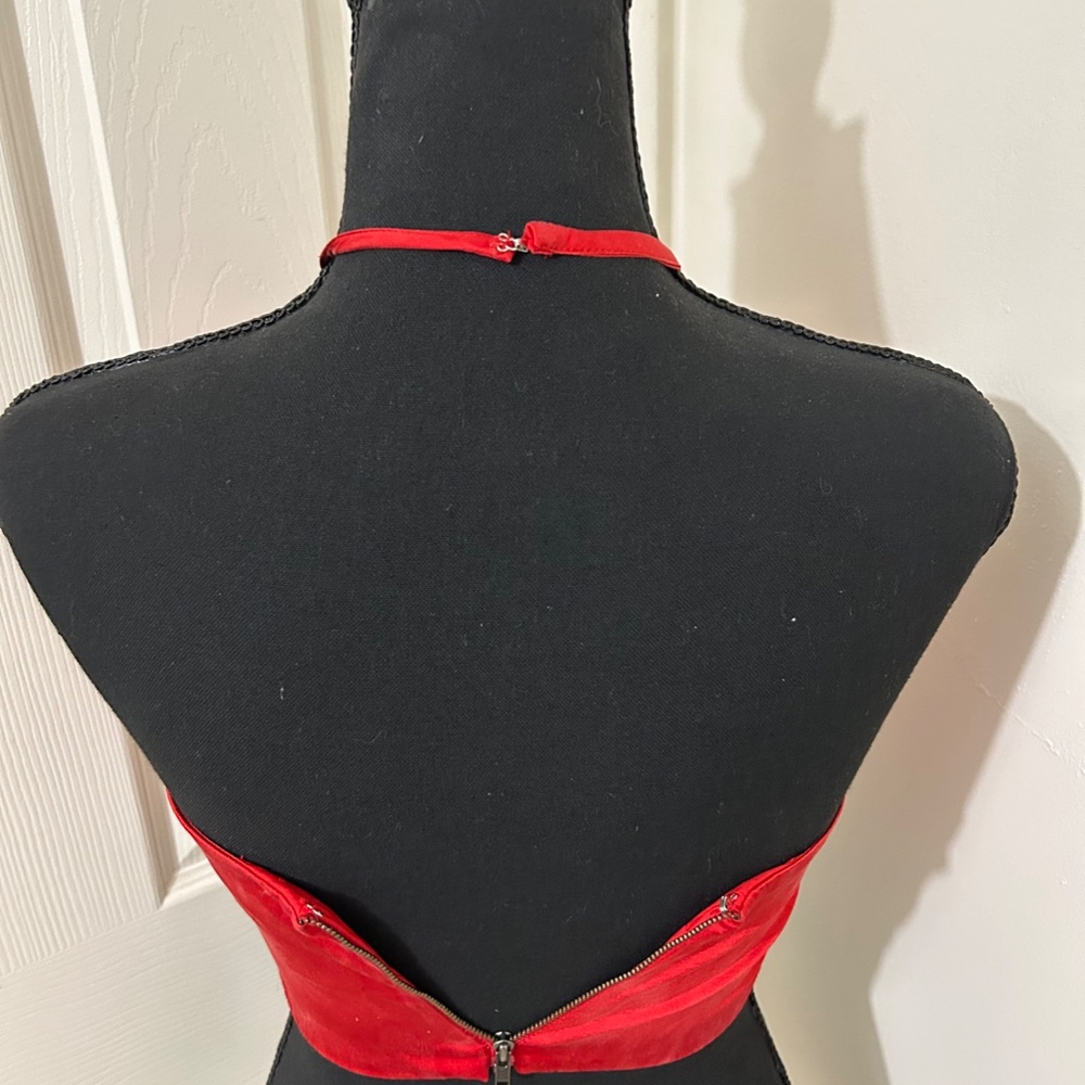 Sherri Hill Formal Red Cropped Halter Top Size 0 - Picture 5 of 6